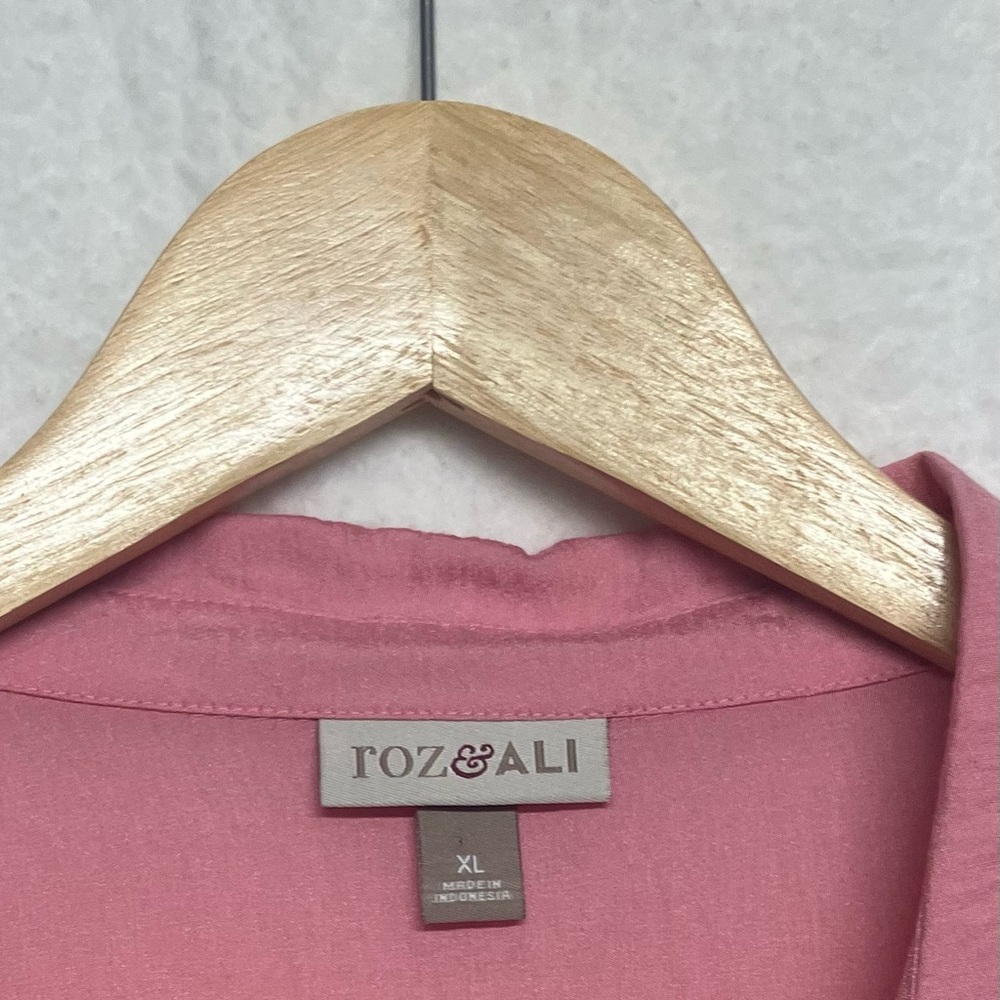 Roz & Ali XL Pink Utility Blouse Roll Tab Sleeve Button Up Top - Picture 7 of 7
